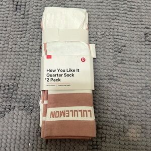 New Lululemon “How You Like It Quarter Sock” 2 pack